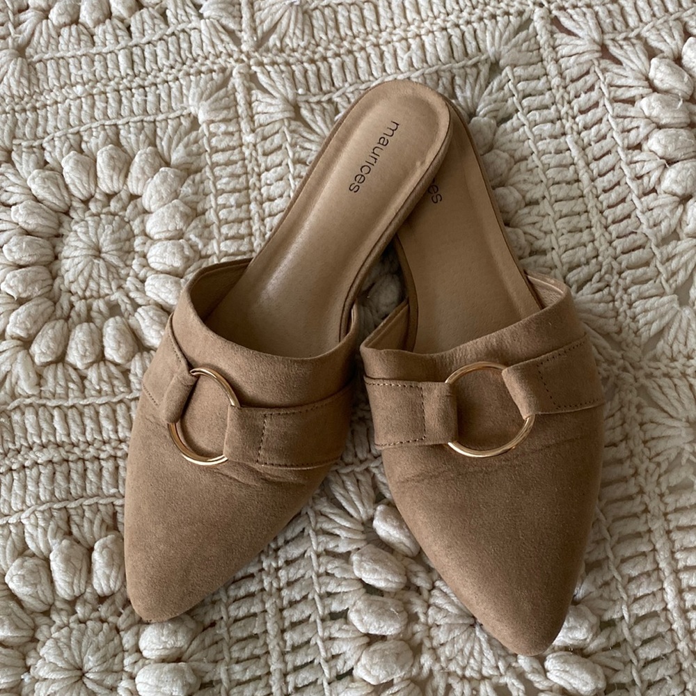 Women’s slip on dress shoes